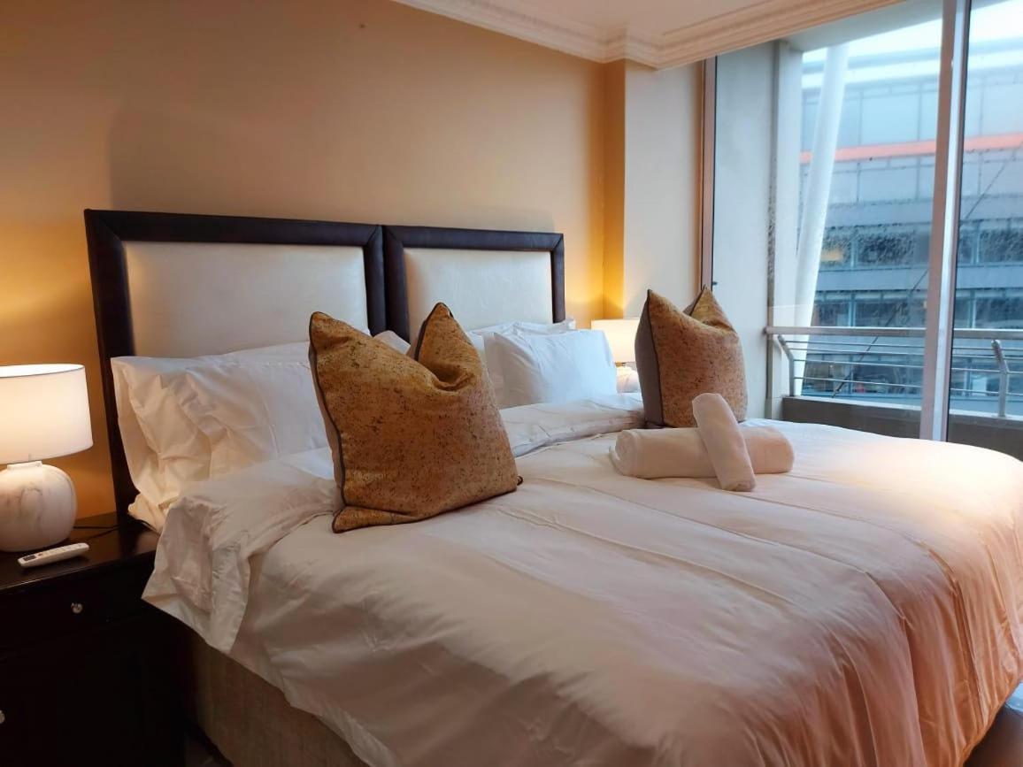 Ocean Sunrise At The Sails - Durban Point Waterfront Appartement Buitenkant foto