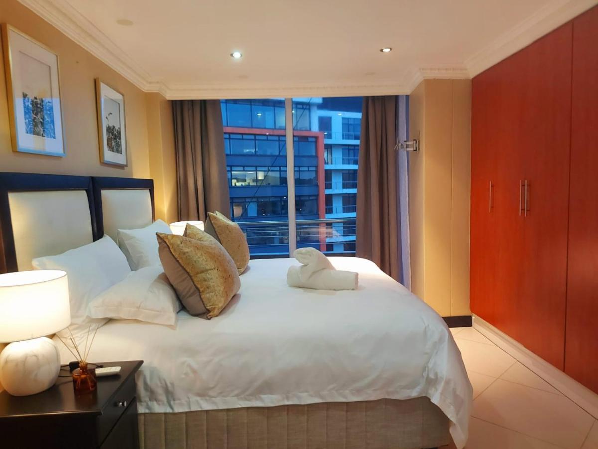 Ocean Sunrise At The Sails - Durban Point Waterfront Appartement Buitenkant foto