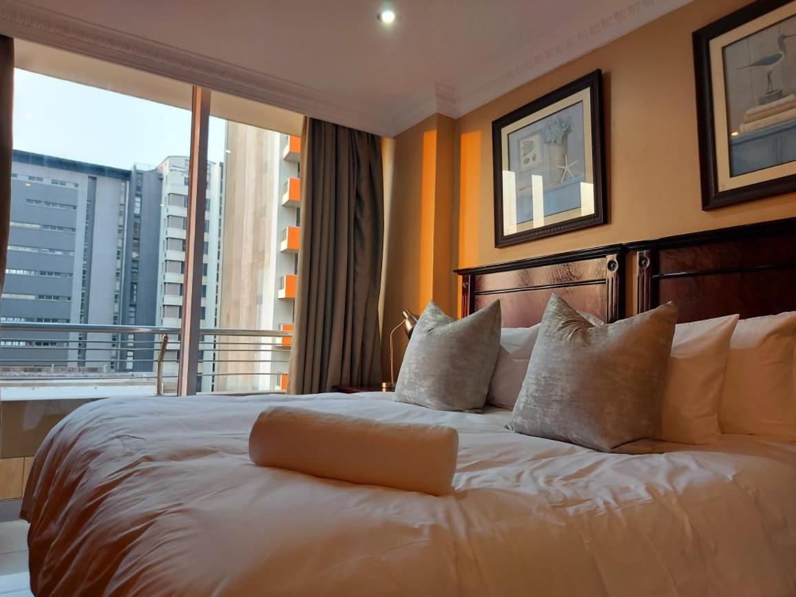 Ocean Sunrise At The Sails - Durban Point Waterfront Appartement Buitenkant foto